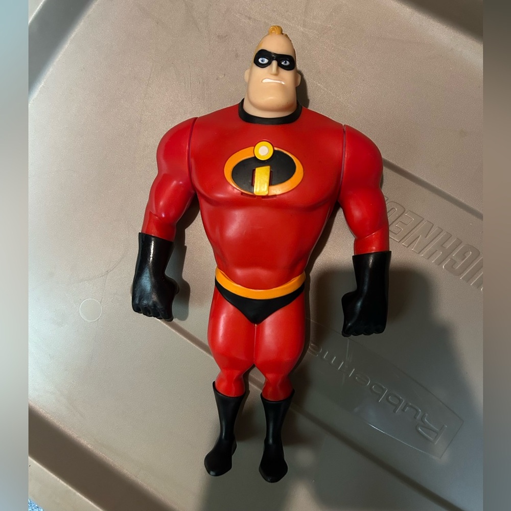 Mr incredible action figure